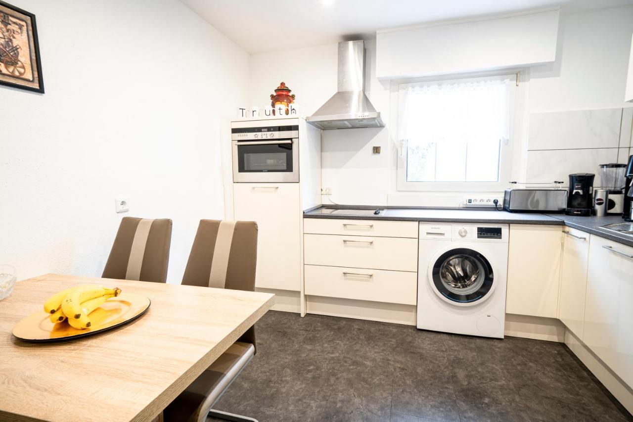Truth Fuer 5 - King Size Betten, Kamin, Garten, Xxl Couch, Smart-Tv Dortmund Exterior photo